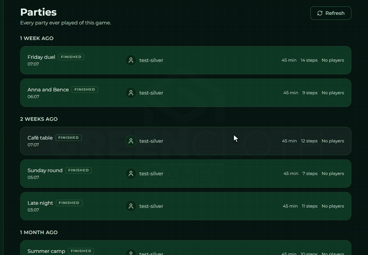 Die Liste der Partien wird gescrollt: die Partien in Zeitgruppen, jede mit ihrer Überschrift der Gruppe, Name, Status, Starter, Dauer und Zahl der Schritte